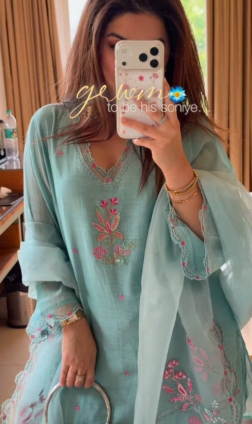 Amaira Chanderi Farshi Suit
