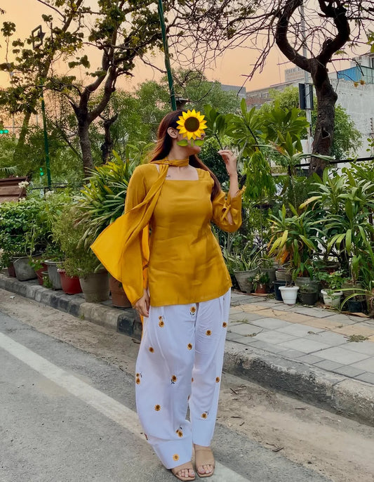 Ishita Sunflower Farsi Salwar Set With Dupatta