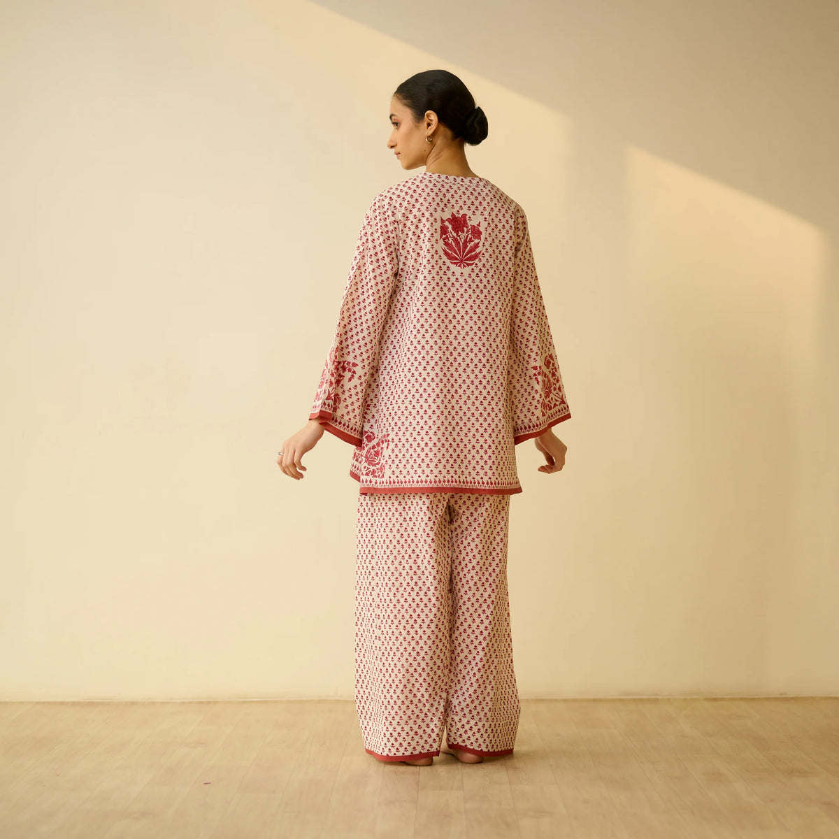 Smriti Bagh Mulmul Cotton Farsi Set - Brick Red