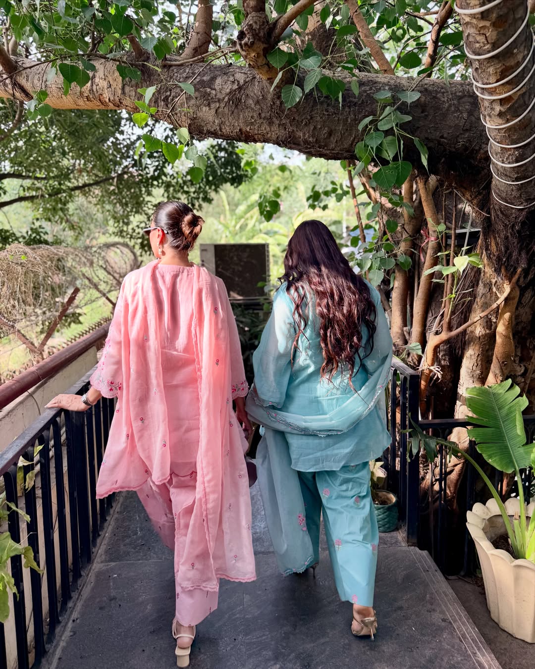 Amaira Chanderi Farshi Suit
