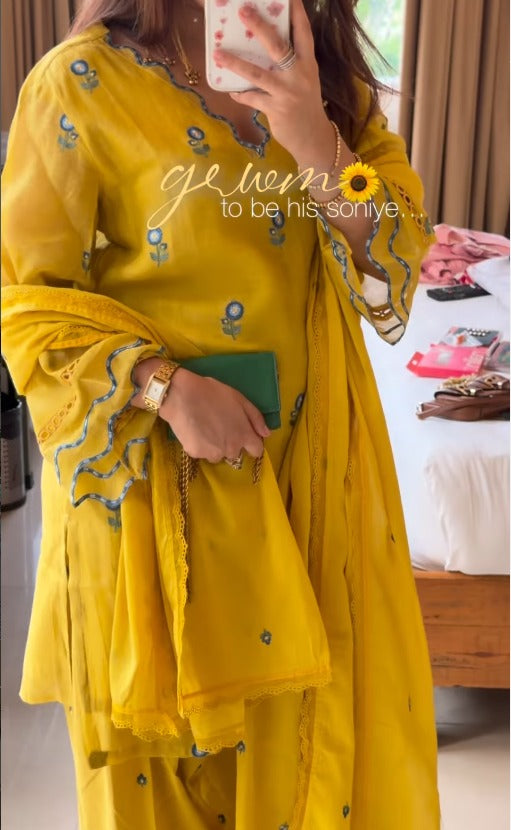 Amaira Chanderi Farshi Suit